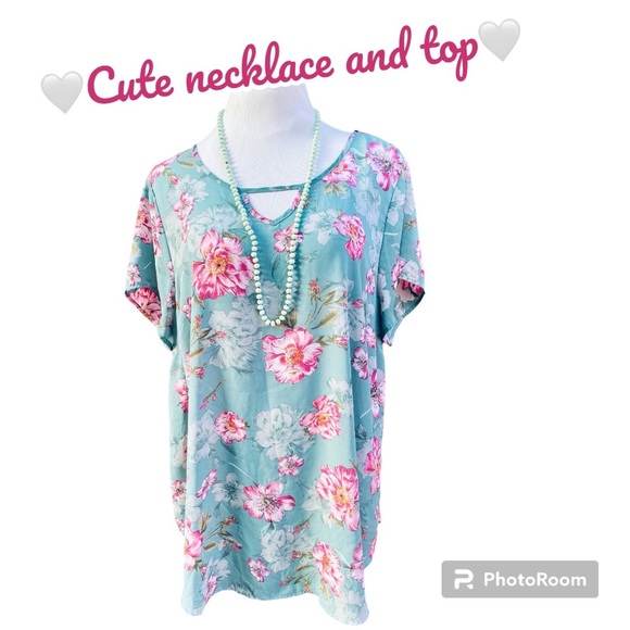 Torrid plus size floral top and necklace set! - Picture 1 of 4